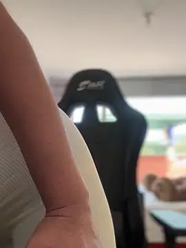 LINDA PATTY94 online show from 02.19.25