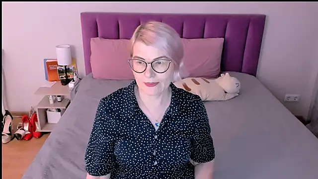 sabrinamacmarren online show from 11.30.25