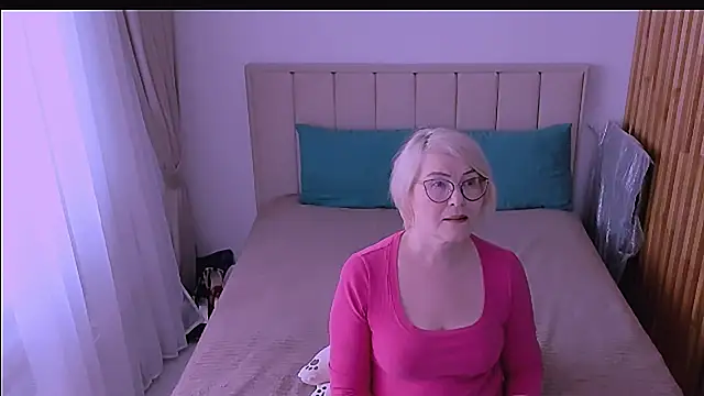 sabrinamacmarren online show from 04.30.26