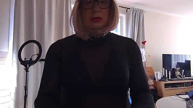 Snapshot of rachel_latex chatting on 10.14.25 rachel latex online show from 10.14.25