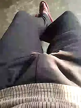 Snapshot of bigh96dik chatting on 12.02.24 bigh96dik online show from 12.02.24