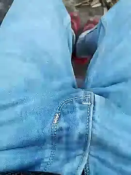 Snapshot of bigh96dik chatting on 12.27.24 bigh96dik online show from 12.27.24