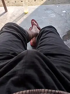 Snapshot of bigh96dik chatting on 12.04.25 bigh96dik online show from 12.04.25