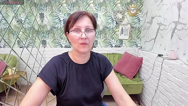 Paris Cherry online show from 01.07.25