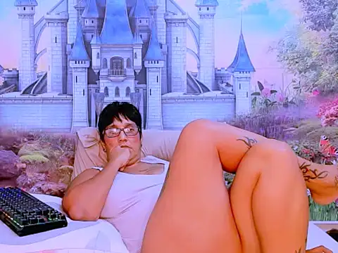 Snapshot of indianroxy chatting on 02.23.25 indianroxy online show from 02.23.25