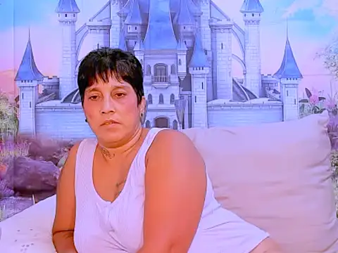 Snapshot of indianroxy chatting on 02.24.25 indianroxy online show from 02.24.25