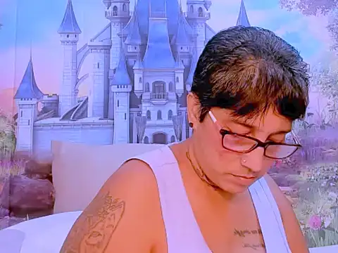 Snapshot of indianroxy chatting on 03.01.25 indianroxy online show from 03.01.25