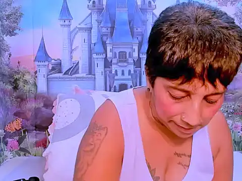 Snapshot of indianroxy chatting on 03.04.25 indianroxy online show from 03.04.25