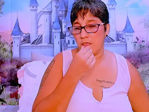 Snapshot of indianroxy chatting on 03.06.25 indianroxy online show from 03.06.25