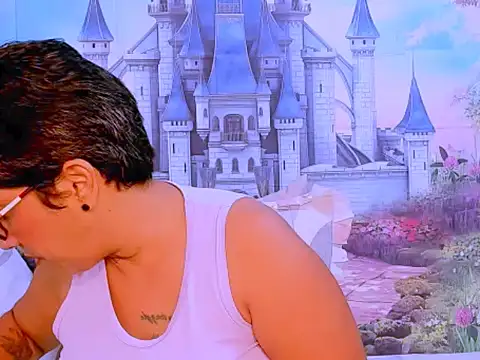 Snapshot of indianroxy chatting on 03.10.25 indianroxy online show from 03.10.25