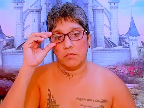 Snapshot of indianroxy chatting on 03.19.25 indianroxy online show from 03.19.25