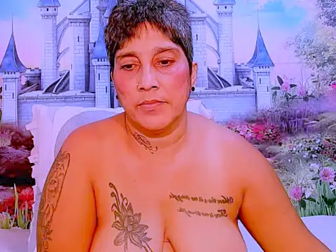 Snapshot of indianroxy chatting on 03.21.25 indianroxy online show from 03.21.25