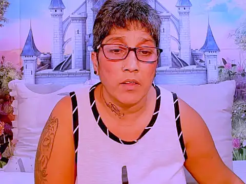 Snapshot of indianroxy chatting on 03.22.25 indianroxy online show from 03.22.25