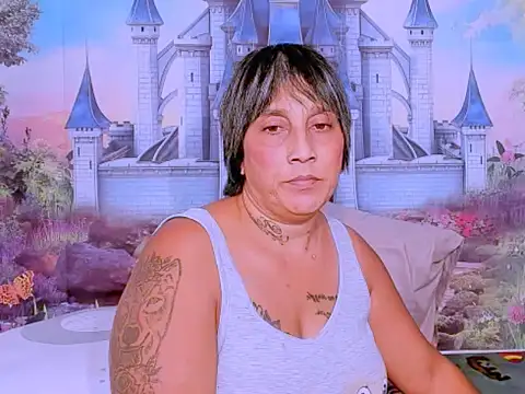 Snapshot of indianroxy chatting on 09.13.25 indianroxy online show from 09.13.25