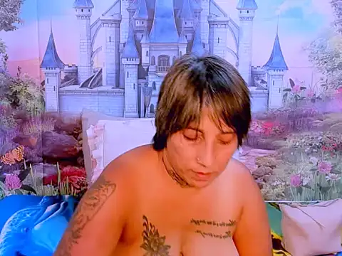 Snapshot of indianroxy chatting on 09.26.25 indianroxy online show from 09.26.25