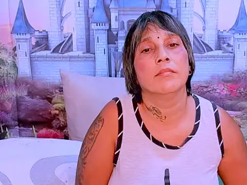 Snapshot of indianroxy chatting on 09.29.25 indianroxy online show from 09.29.25