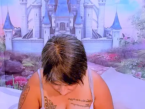 Snapshot of indianroxy chatting on 10.03.25 indianroxy online show from 10.03.25