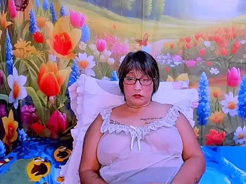 Snapshot of indianroxy chatting on 10.08.25 indianroxy online show from 10.08.25