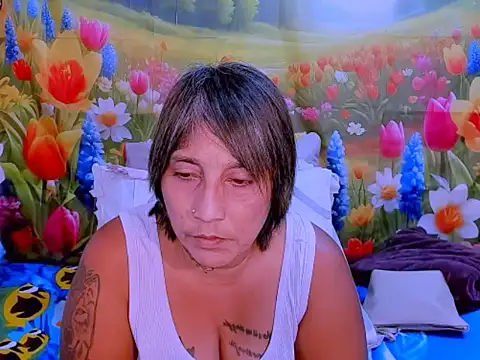 Snapshot of indianroxy chatting on 11.12.25 indianroxy online show from 11.12.25