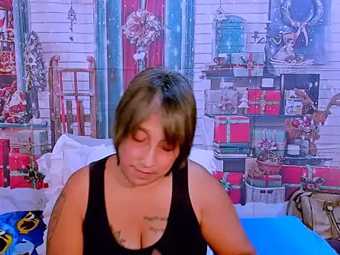 Snapshot of indianroxy chatting on 11.21.25 indianroxy online show from 11.21.25