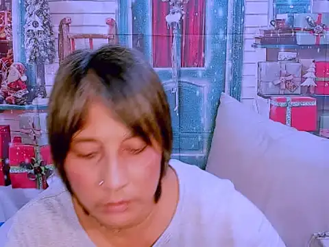 Snapshot of indianroxy chatting on 11.23.25 indianroxy online show from 11.23.25