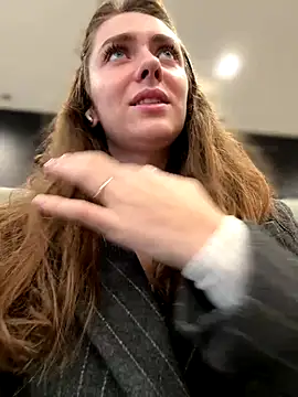 MariiD online show from 12.19.25