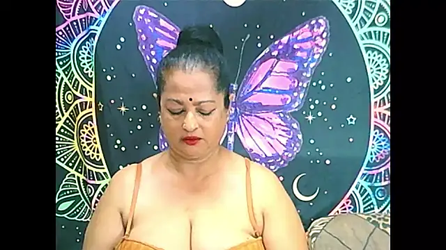 Snapshot of matureindian chatting on 02.22.25 matureindian online show from 02.22.25