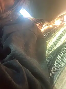 Snapshot of mikeylong chatting on 01.05.25 mikeylong online show from 01.05.25