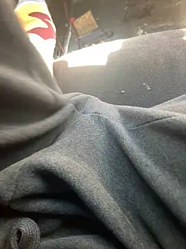 Snapshot of mikeylong chatting on 01.09.25 mikeylong online show from 01.09.25