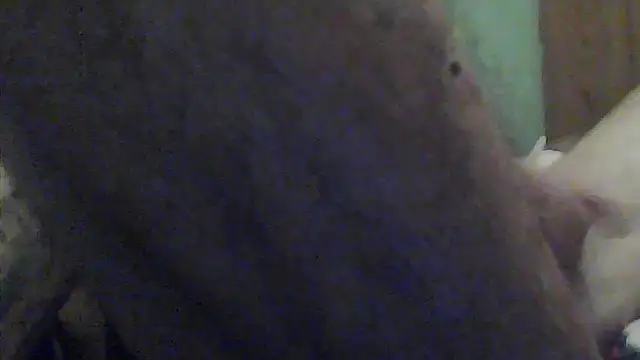 Snapshot of mikeylong chatting on 10.19.25 mikeylong online show from 10.19.25