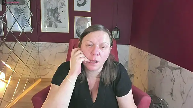 Snapshot of KellyPerfection chatting on 11.09.25 KellyPerfection online show from 11.09.25