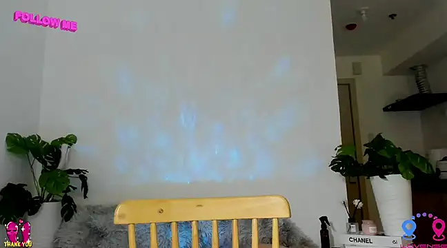 Snapshot of hottycrishina chatting on 02.20.25 hottycrishina online show from 02.20.25