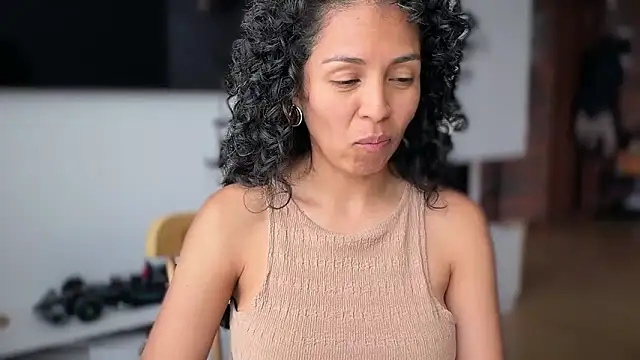 illaroom online show from 04.17.26