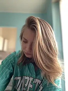 AnastasiaAniess online show from 02.14.25