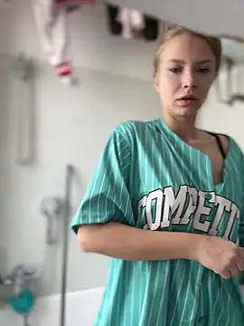 AnastasiaAniess online show from 03.13.25