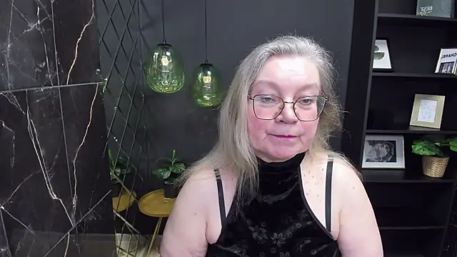 Snapshot of NataliMellow chatting on 02.23.25 NataliMellow online show from 02.23.25