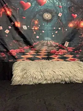 Rakiyahcharms online show from 02.15.25