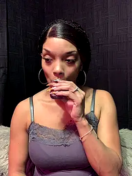 Rakiyahcharms online show from 12.19.25