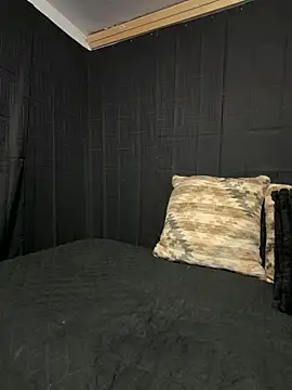 Snapshot of Rakiyahcharms chatting on 03.28.26 Rakiyahcharms online show from 03.28.26