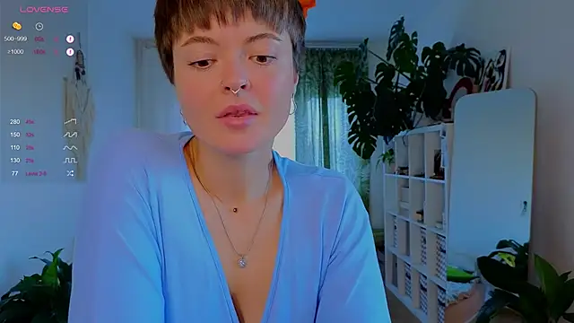 lana sky online show from 10.18.25