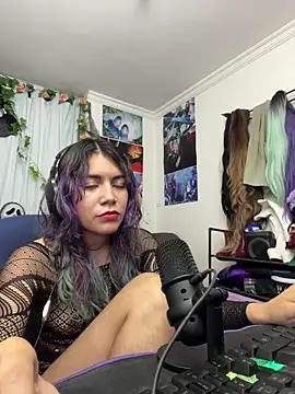 VaioletUwU online show from 04.04.26