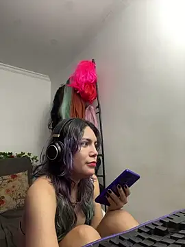 VaioletUwU online show from 04.13.26