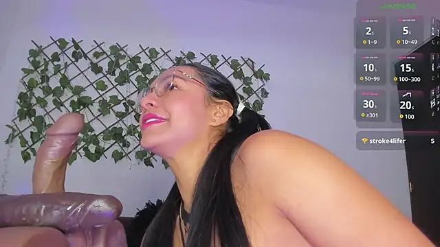 Snapshot of maribad chatting on 10.07.25 maribad online show from 10.07.25