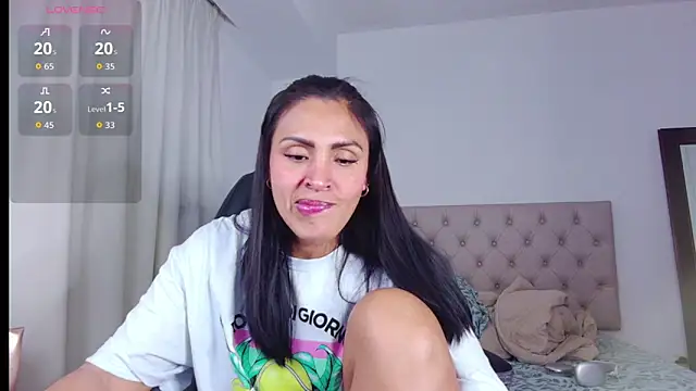 Snapshot of ms_freyax chatting on 10.25.25 ms freyax online show from 10.25.25