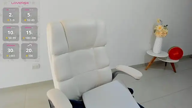 renata t  online show from 10.25.25