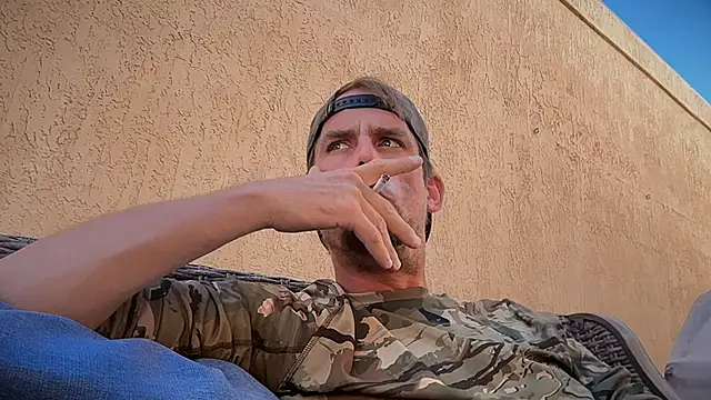 Snapshot of rusharizona chatting on 10.20.25 rusharizona online show from 10.20.25