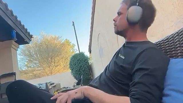 Snapshot of rusharizona chatting on 11.04.25 rusharizona online show from 11.04.25