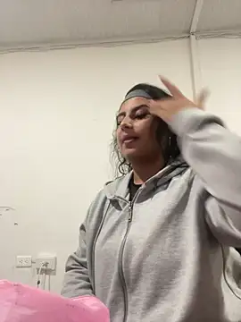 AbbyTaylorr online show from 04.17.26