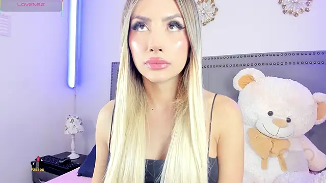 ale lovee online show from 04.17.26