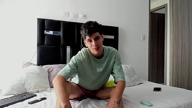 Dimitrixxx   online show from 01.20.25